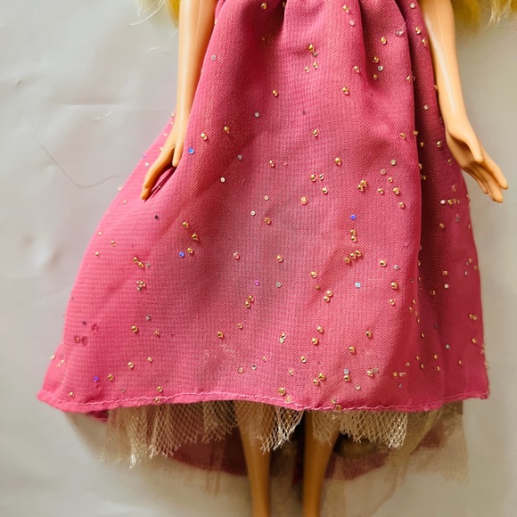 Fashion fever barbie doll 2007 - Picture 9 of 13